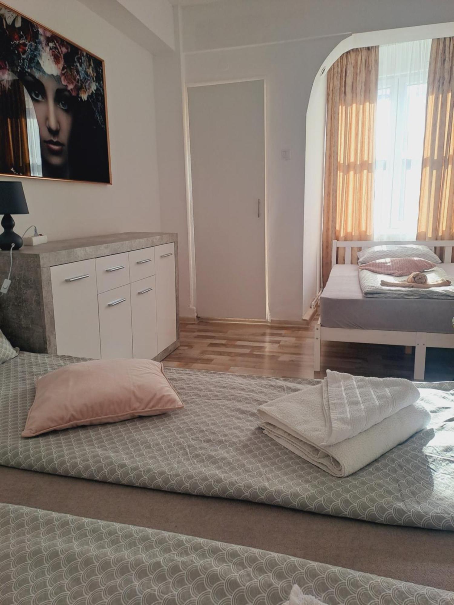 7 Level Central Apartments Miercurea Ciuc Cameră foto